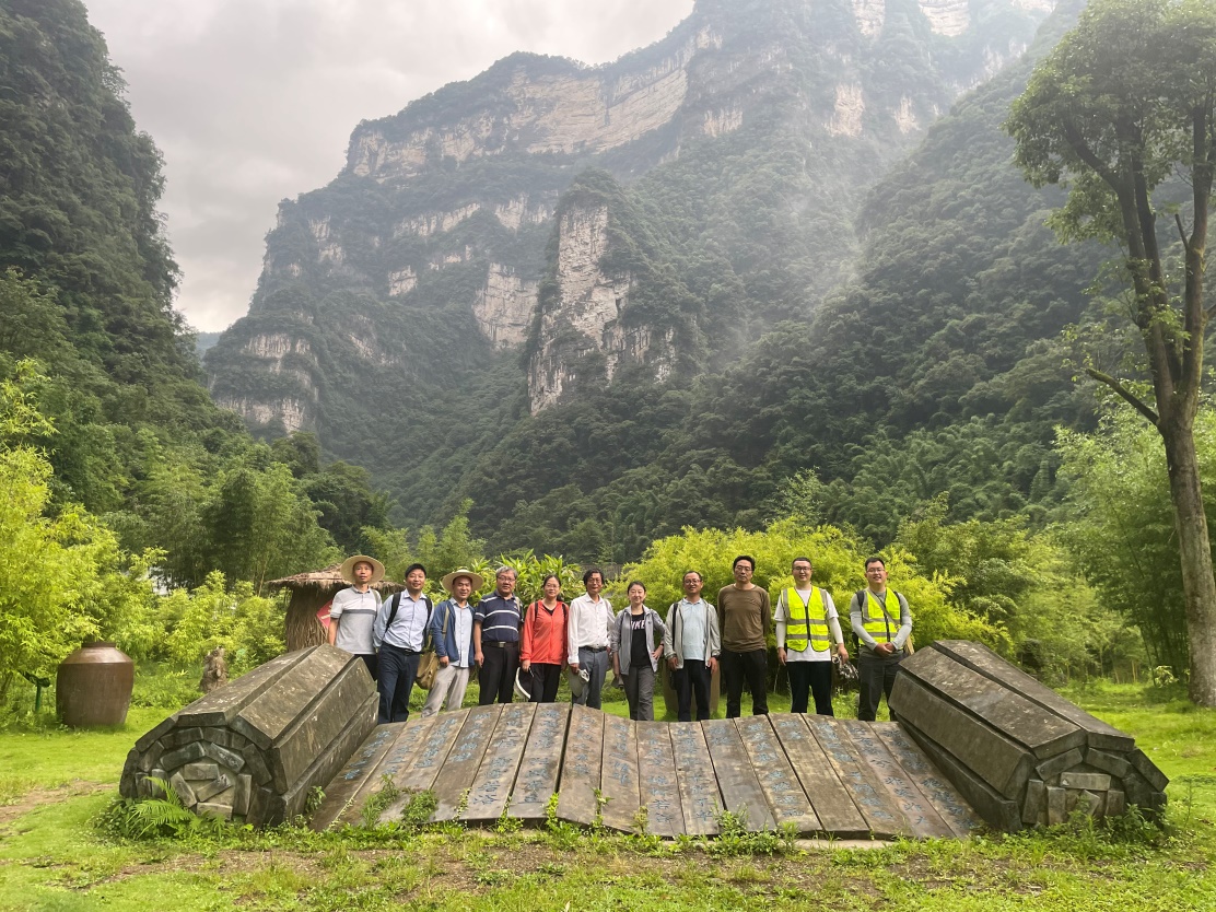 我校中國(guó)地質(zhì)大學(xué)（武漢）地質(zhì)工程專(zhuān)業(yè)秭歸野外實(shí)踐教學(xué)-地大熱能